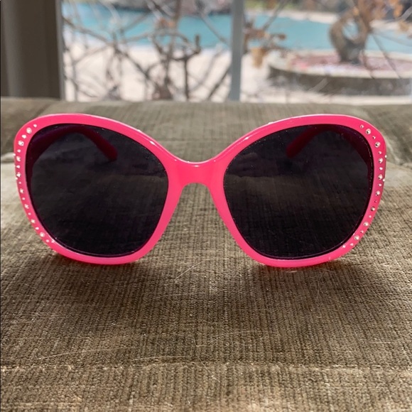 Children’s Place Sunglasses - Picture 1 of 7